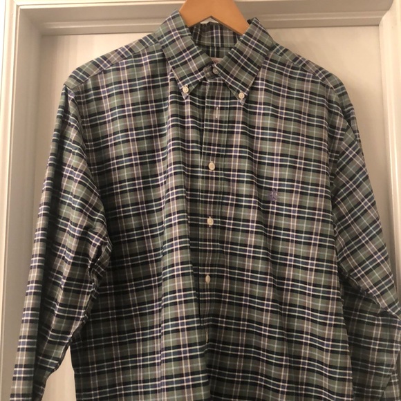 Brooks Brothers Button Down. - Picture 1 of 3